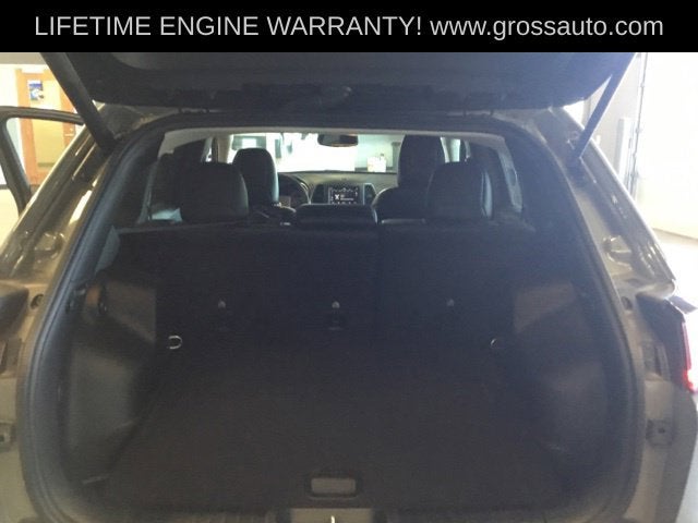 2023 Jeep Cherokee Altitude Lux 4x4