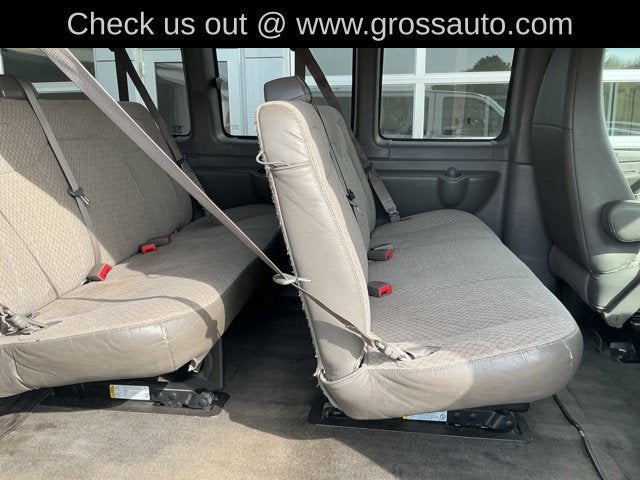 2012 Chevrolet Express Passenger 3500 1LT