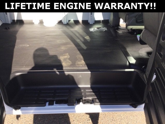 2025 Chevrolet Express Cargo 3500 WT