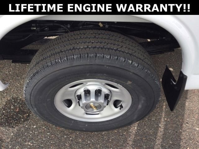 2025 Chevrolet Express Cargo 3500 WT