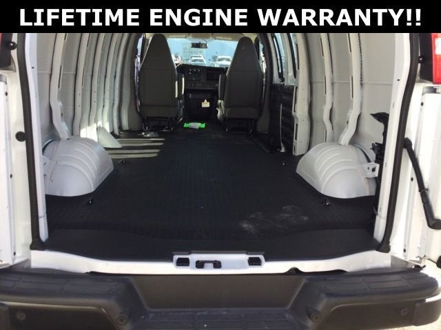 2025 Chevrolet Express Cargo 3500 WT