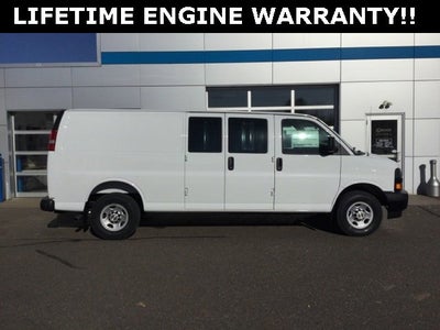 2025 Chevrolet Express Cargo 3500 WT
