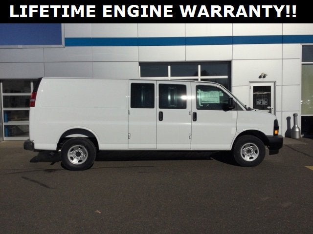 2025 Chevrolet Express Cargo 3500 WT