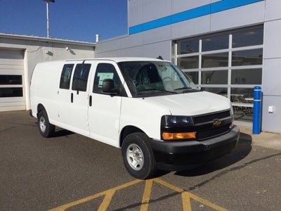 2025 Chevrolet Express Cargo 3500 WT
