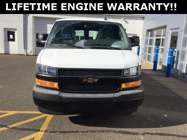 2025 Chevrolet Express Cargo 3500 WT