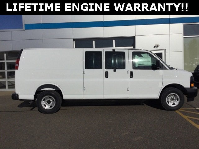 2025 Chevrolet Express Cargo 3500 WT