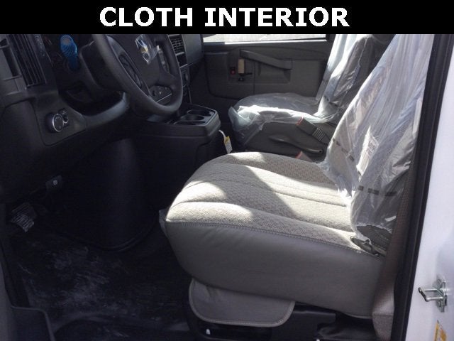 2025 Chevrolet Express Cargo 3500 WT