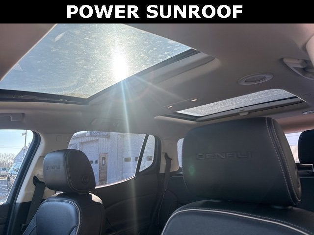 2020 GMC Acadia Denali