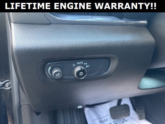 2022 Chevrolet Traverse LT Leather