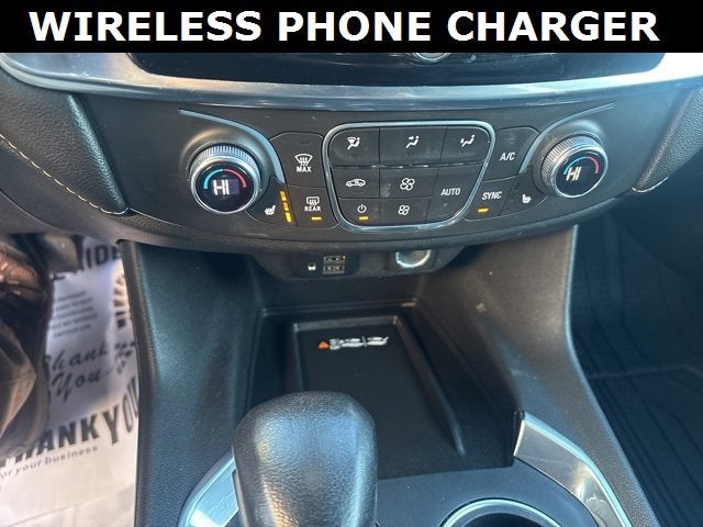 2022 Chevrolet Traverse LT Leather