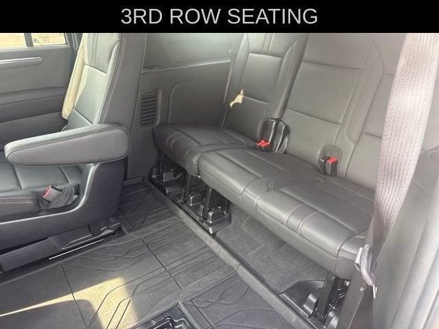 2025 Chevrolet Suburban RST