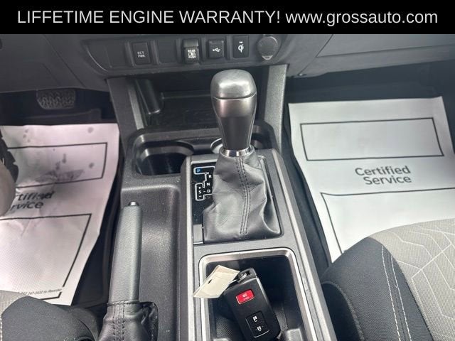 2022 Toyota Tacoma 4WD SR5