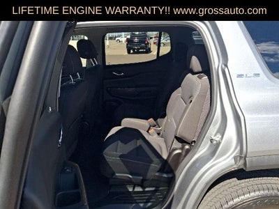 2023 GMC Acadia SLE