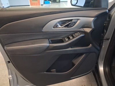 2023 Chevrolet Traverse LT Cloth w/2FL