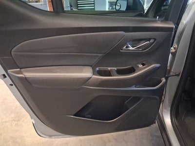 2023 Chevrolet Traverse LT Cloth w/2FL