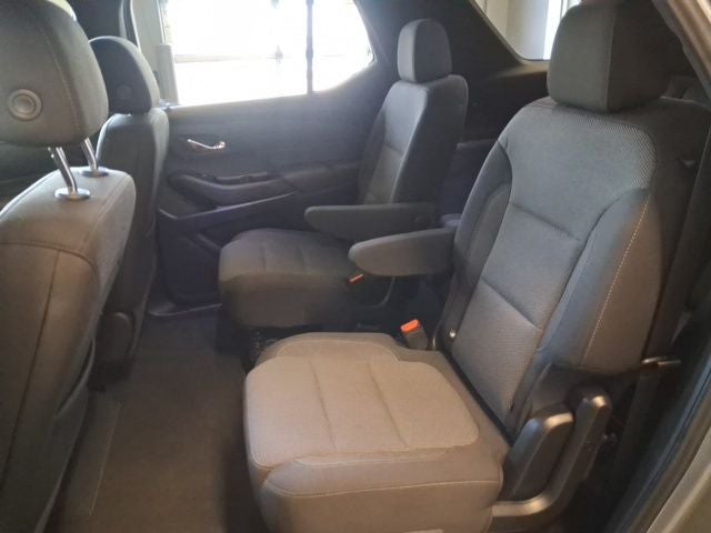 2023 Chevrolet Traverse LT Cloth w/2FL