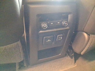 2023 Chevrolet Traverse LT Cloth w/2FL