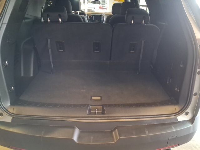 2023 Chevrolet Traverse LT Cloth w/2FL