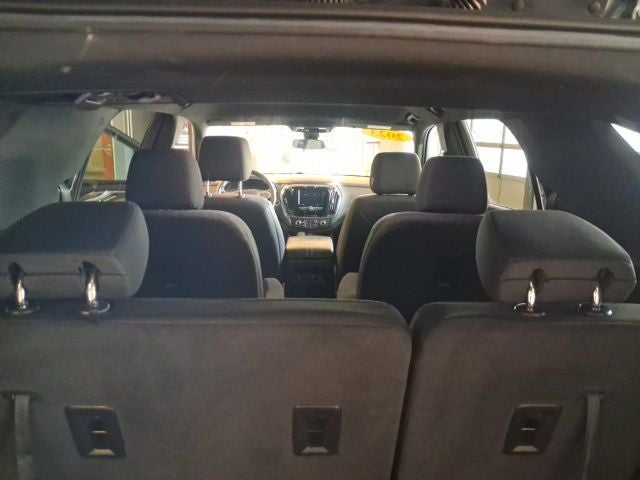 2023 Chevrolet Traverse LT Cloth w/2FL