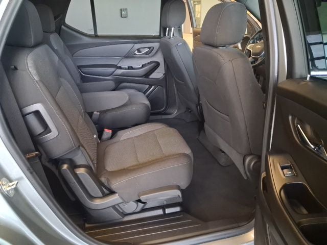 2023 Chevrolet Traverse LT Cloth w/2FL
