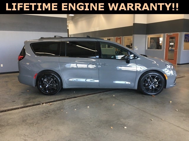 2025 Chrysler Pacifica Limited