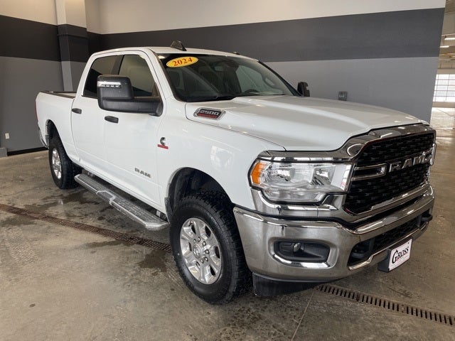 2024 RAM 2500 Big Horn Crew Cab 4x4 6'4' Box
