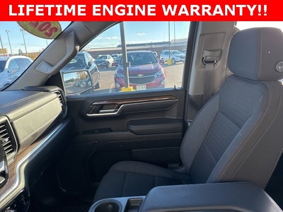 2023 Chevrolet Silverado 1500 4WD Crew Cab Short Bed LT with 2FL