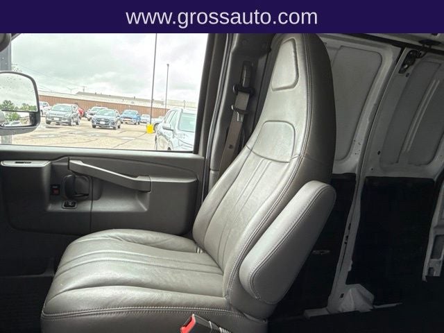 2020 Chevrolet Express Cargo Work Van Cargo