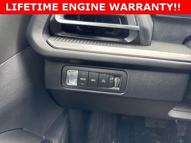 2025 Chevrolet Traverse LT 2LT