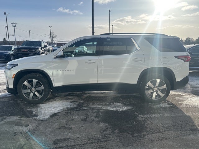 2022 Chevrolet Traverse AWD LT Leather