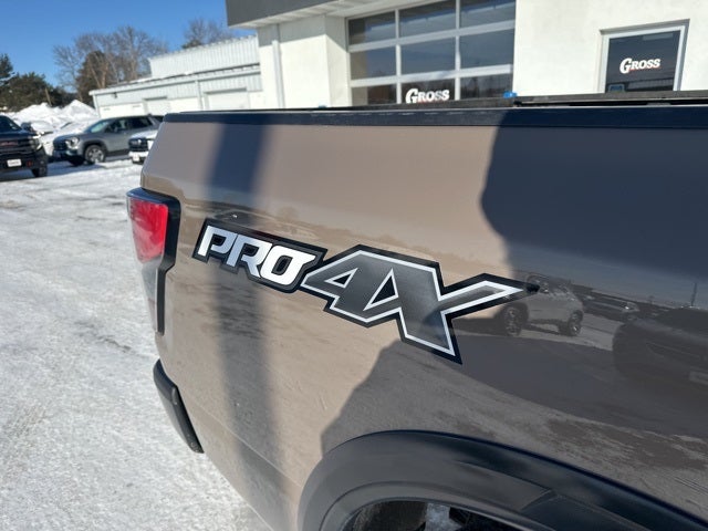 2021 Nissan TITAN Crew Cab PRO-4X 4x4