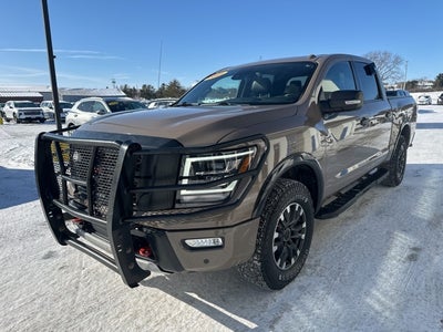 2021 Nissan TITAN Crew Cab PRO-4X 4x4