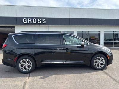 2023 Chrysler Pacifica Limited