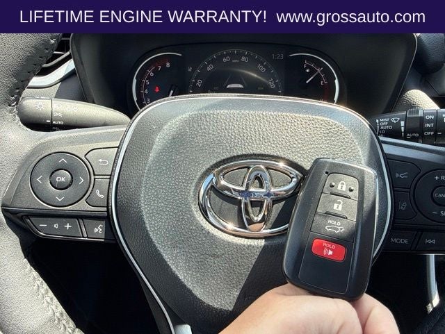 2023 Toyota RAV4 XLE