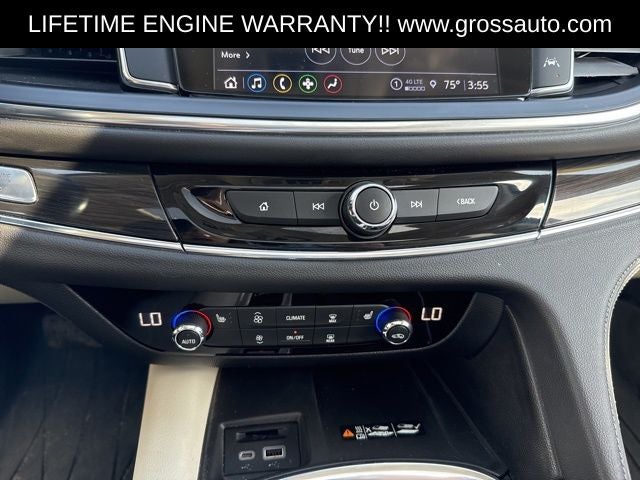 2023 Buick Enclave Essence