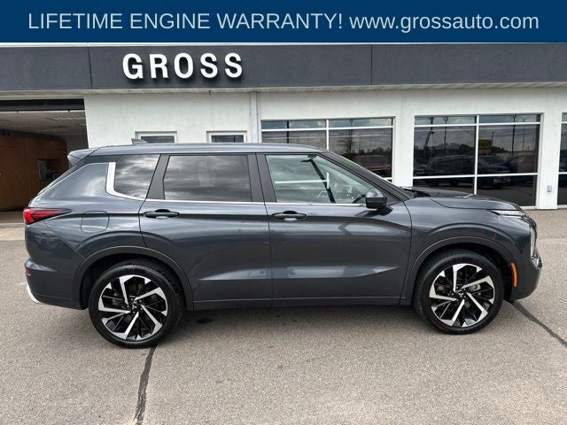 2024 Mitsubishi Outlander SE